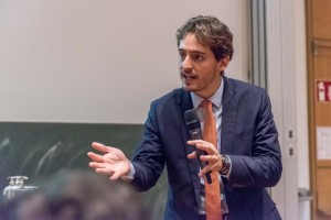 Bruno Verdini, a lecturer in urban studies and planning, describes natural resource negotiation strategies for mutual gains at a COP23 side event. (Photo: Emily Dahl)