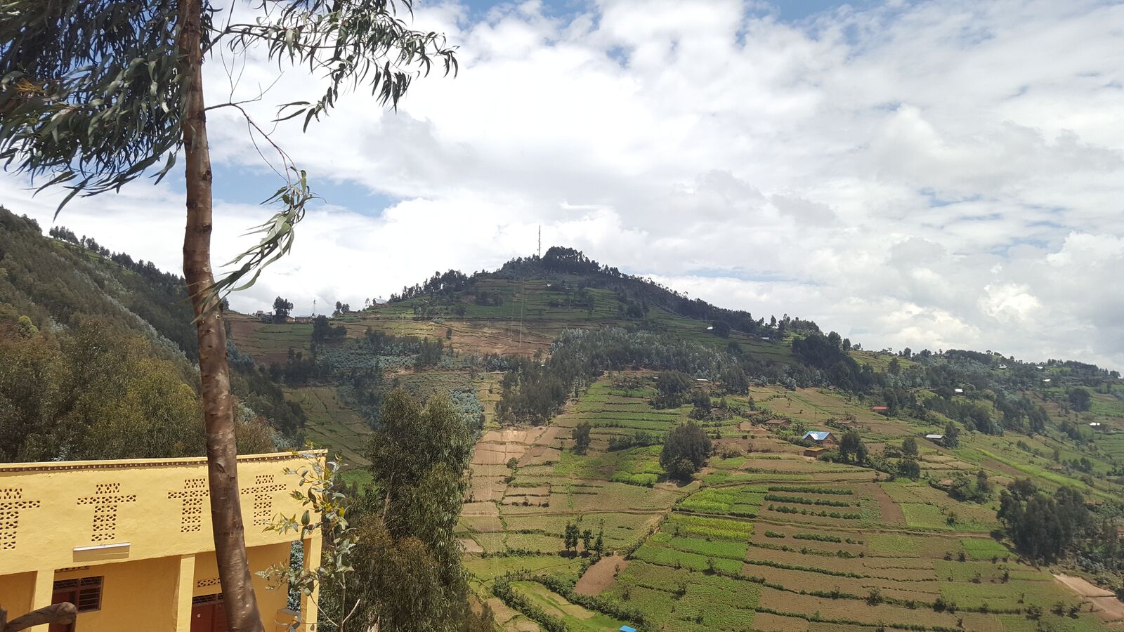 Mt. Mugogo in Rwanda where the continent's first high frequency atmospheric station is located. (Photo: Gunver Vestergaard) 